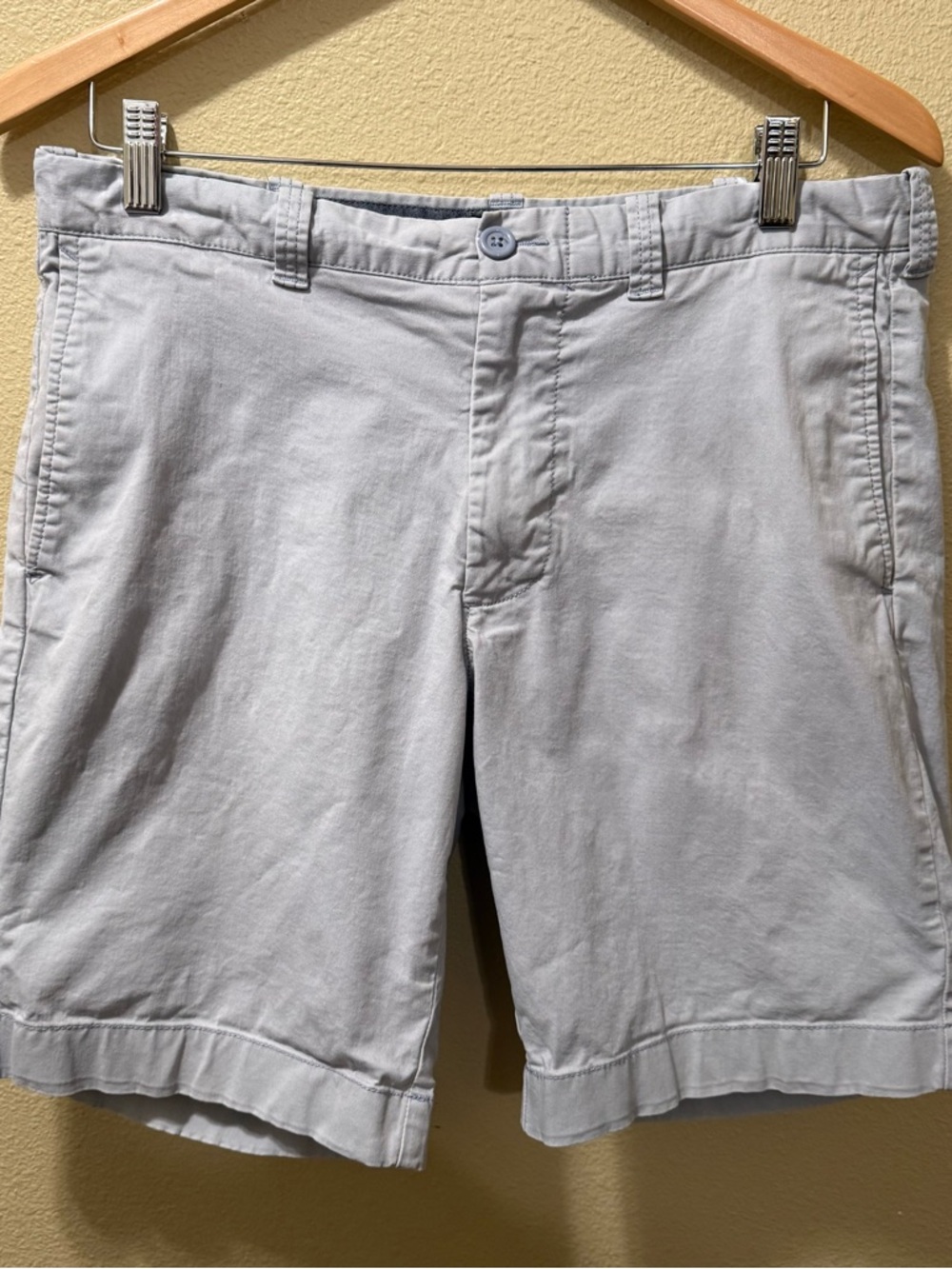 Men’s Size 32 J.Crew Flex by Chino Pale Light Blue Flat Front Casual Shorts